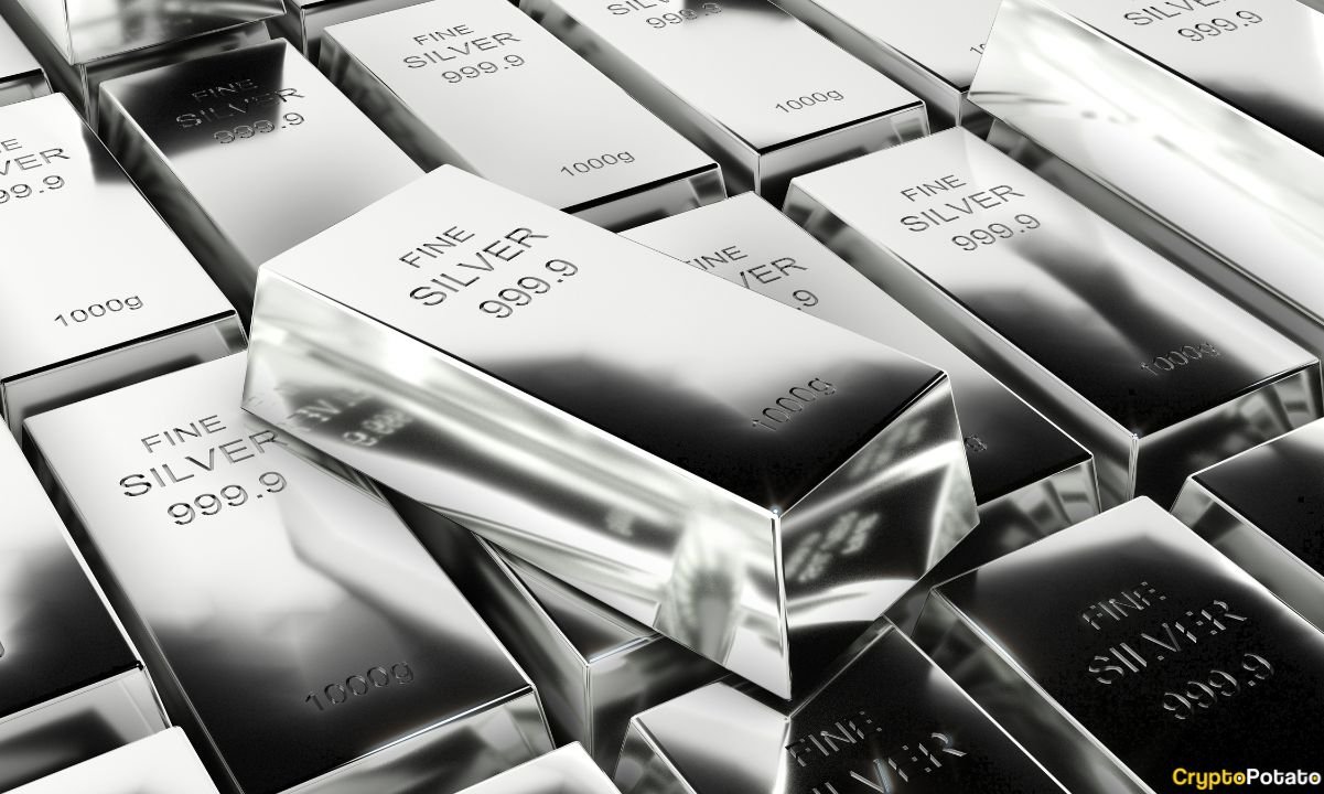 Crypto Traders Pile Into Silver FOMO Before 15% Crash