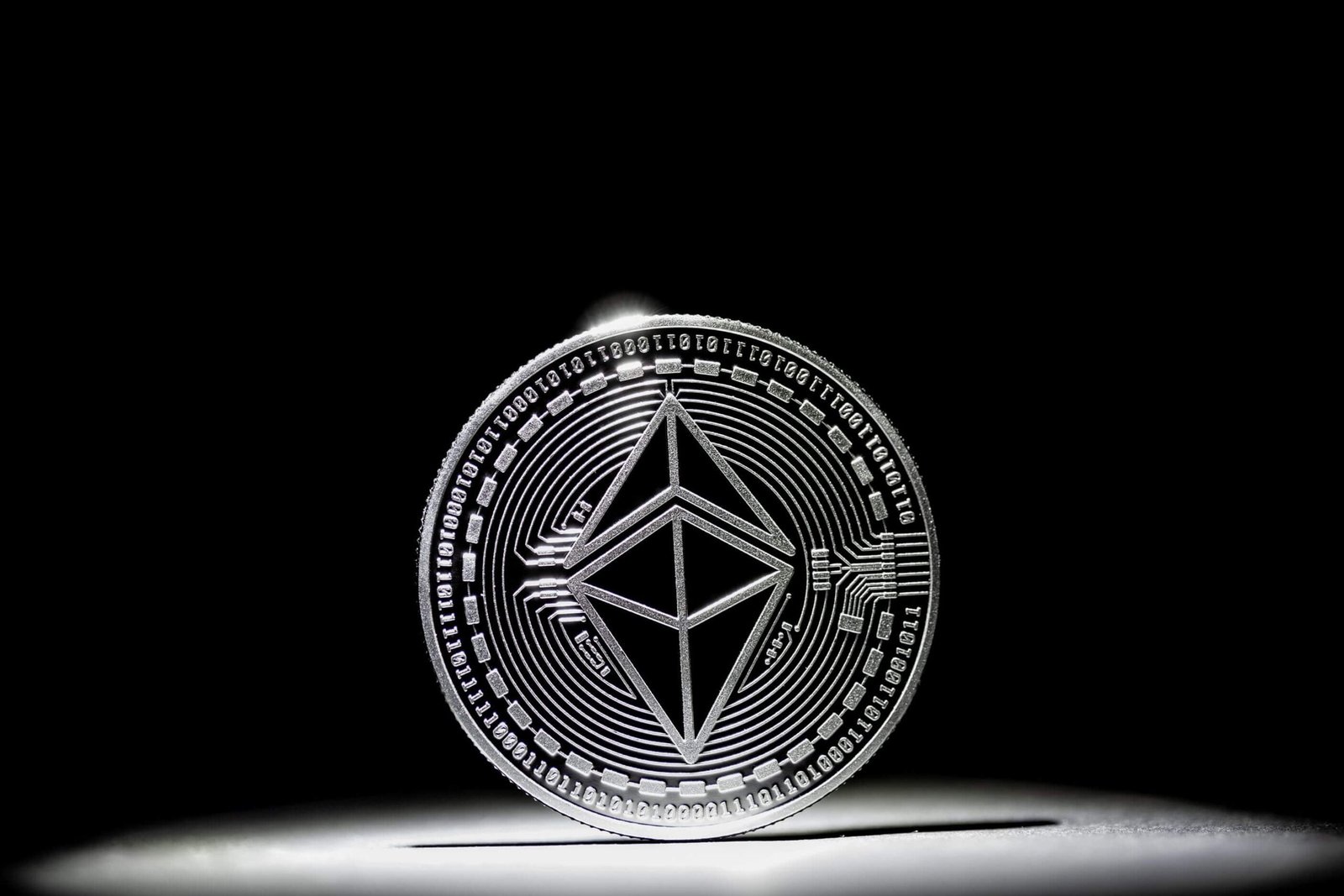 Ethereum Stablecoin Supply Hits $180B Record High as Public Crypto Fundraising Hits Two-Year Low